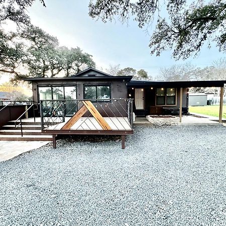 Downtown Studio 1 At Beer Ranch Project Inn Wimberley Dış mekan fotoğraf
