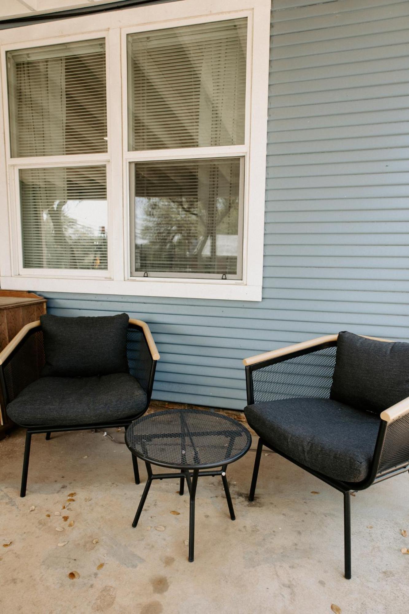 Downtown Studio 1 At Beer Ranch Project Inn Wimberley Dış mekan fotoğraf