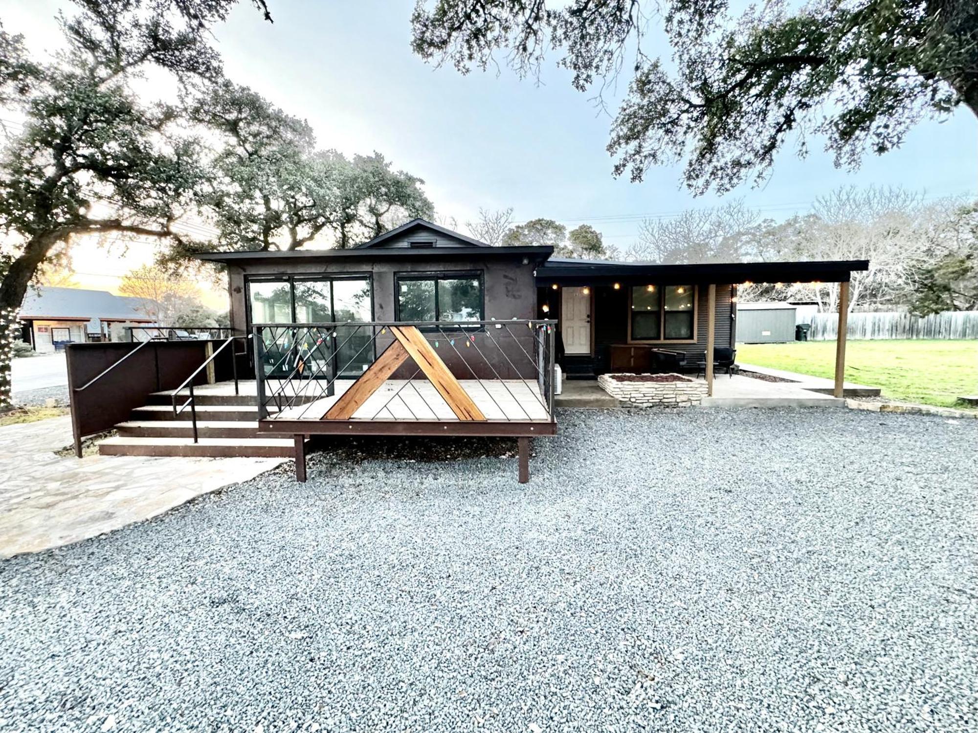 Downtown Studio 1 At Beer Ranch Project Inn Wimberley Dış mekan fotoğraf